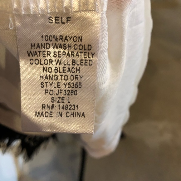 Women's dress - Picture 7 of 7